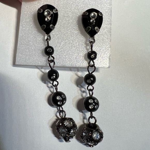 Black Soirée Dangle Drop Fashion Earrings - Picture 3 of 12